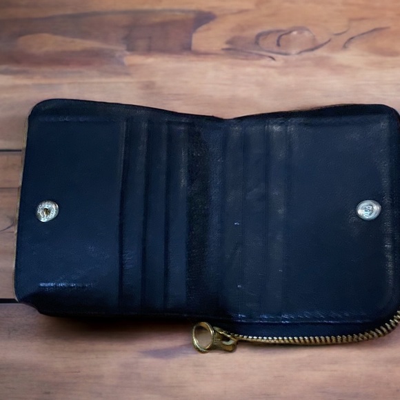 See By Chloe Wallet compact wallet, 6 credit card slots,      zipper compartment - Picture 6 of 6